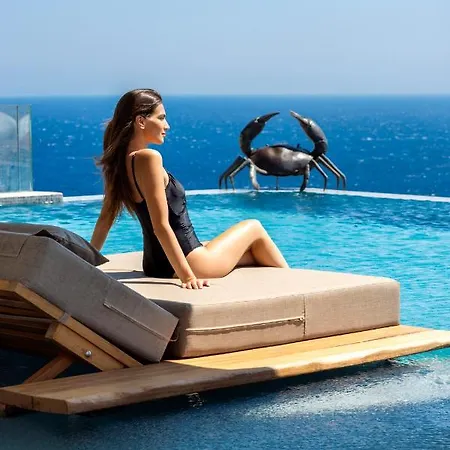 Tropicana , & Mykonos 天堂海滩