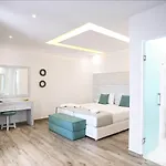 Tropicana & Mykonos 호텔 파라다이스비치