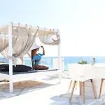 Tropicana & Mykonos 호텔 파라다이스비치