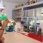 Tropicana & Mykonos 호텔 파라다이스비치