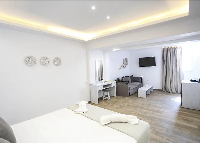 Tropicana , & Mykonos Парадайз-Бич