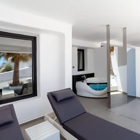 Tropicana & Mykonos Παραλία Paradise