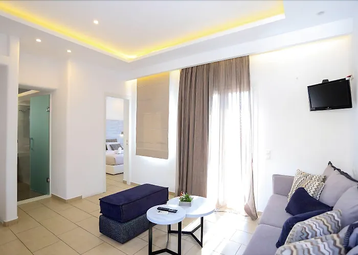 Tropicana , & Mykonos מלון