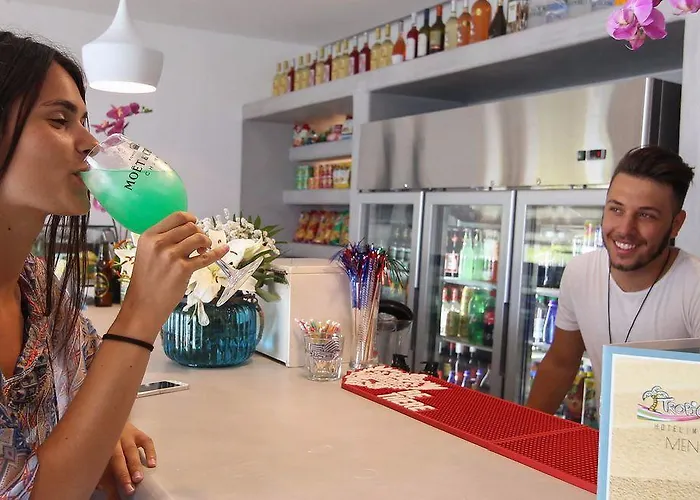 Tropicana , & Mykonos מלון פרדייז ביץ'