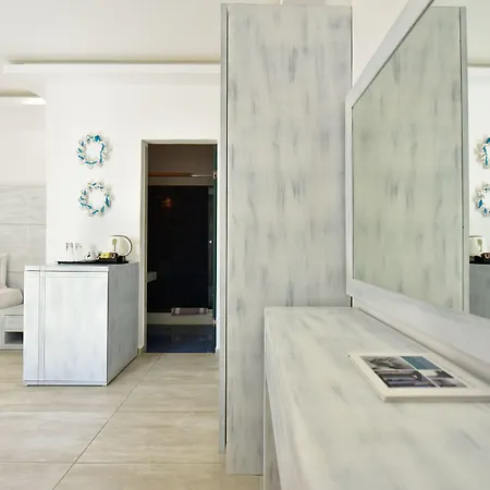 Tropicana , & Mykonos 4* פרדייז ביץ'