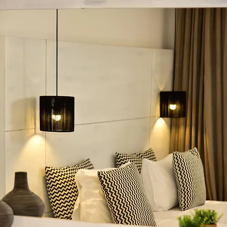 Tropicana , & Mykonos מלון